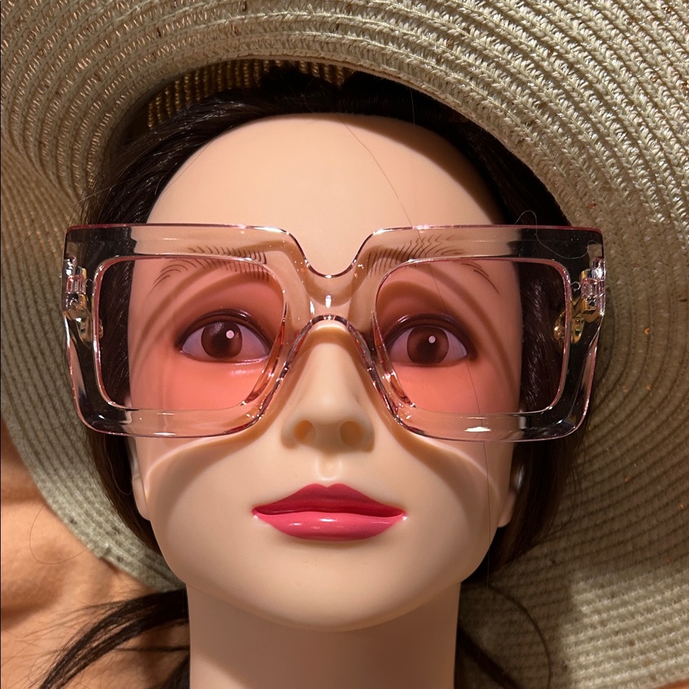 Chic Pink Oversized Sunglasses